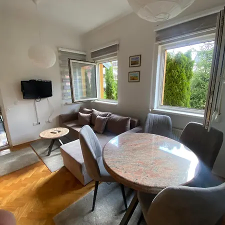 Apartment Pino Munika *