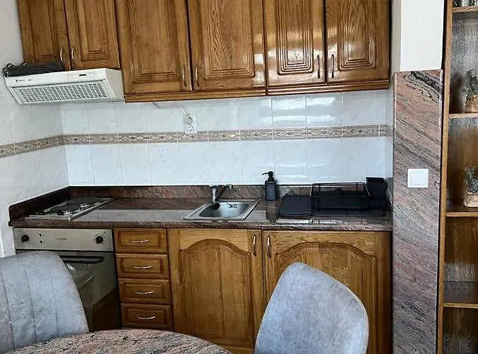 アパート Pino Munika ズラティボール